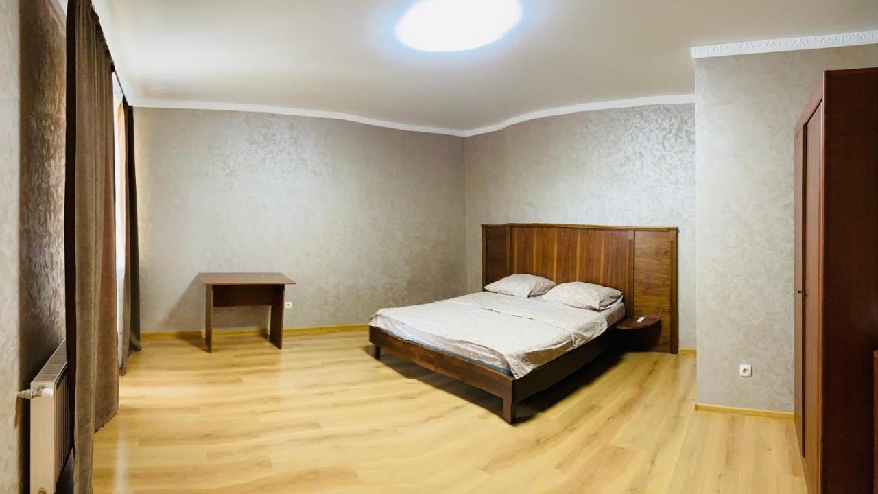 огієнка 2а центр Apartment